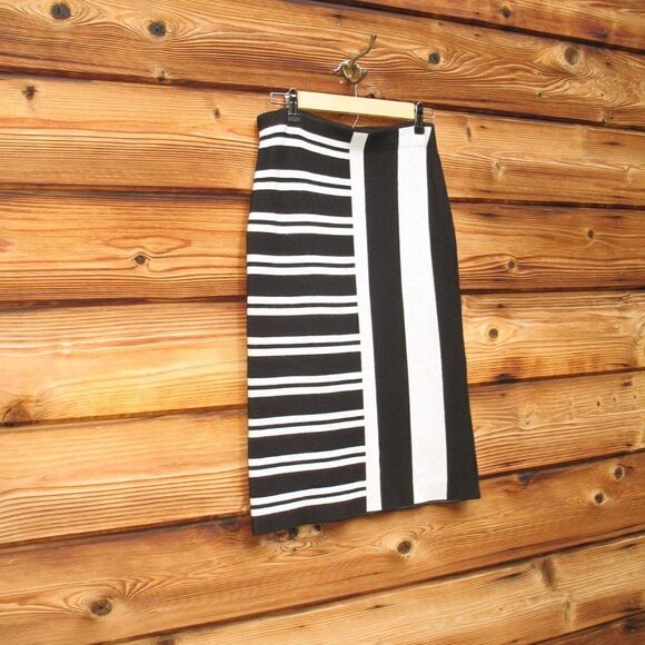 Theory Black White Knit Pull On Skirt - Picture 4 of 9